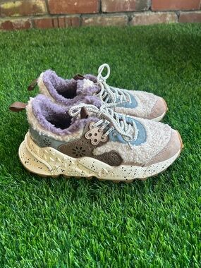 Flower Mountain Yamano 3 - Size 5 (EU 35)